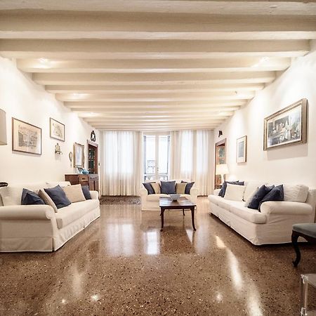 Apartamento Accademia Terrazza Venecia Exterior foto