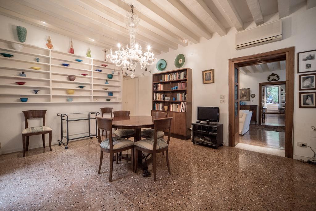 Apartamento Accademia Terrazza Venecia Exterior foto