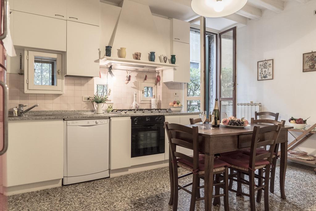Apartamento Accademia Terrazza Venecia Exterior foto